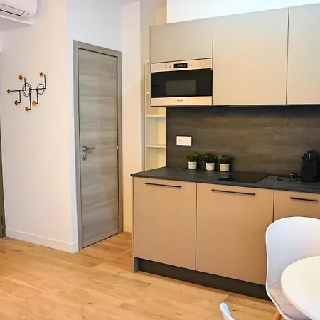 Centre Cannes, 103, 2 Personnes By Palmazur * Cannes
